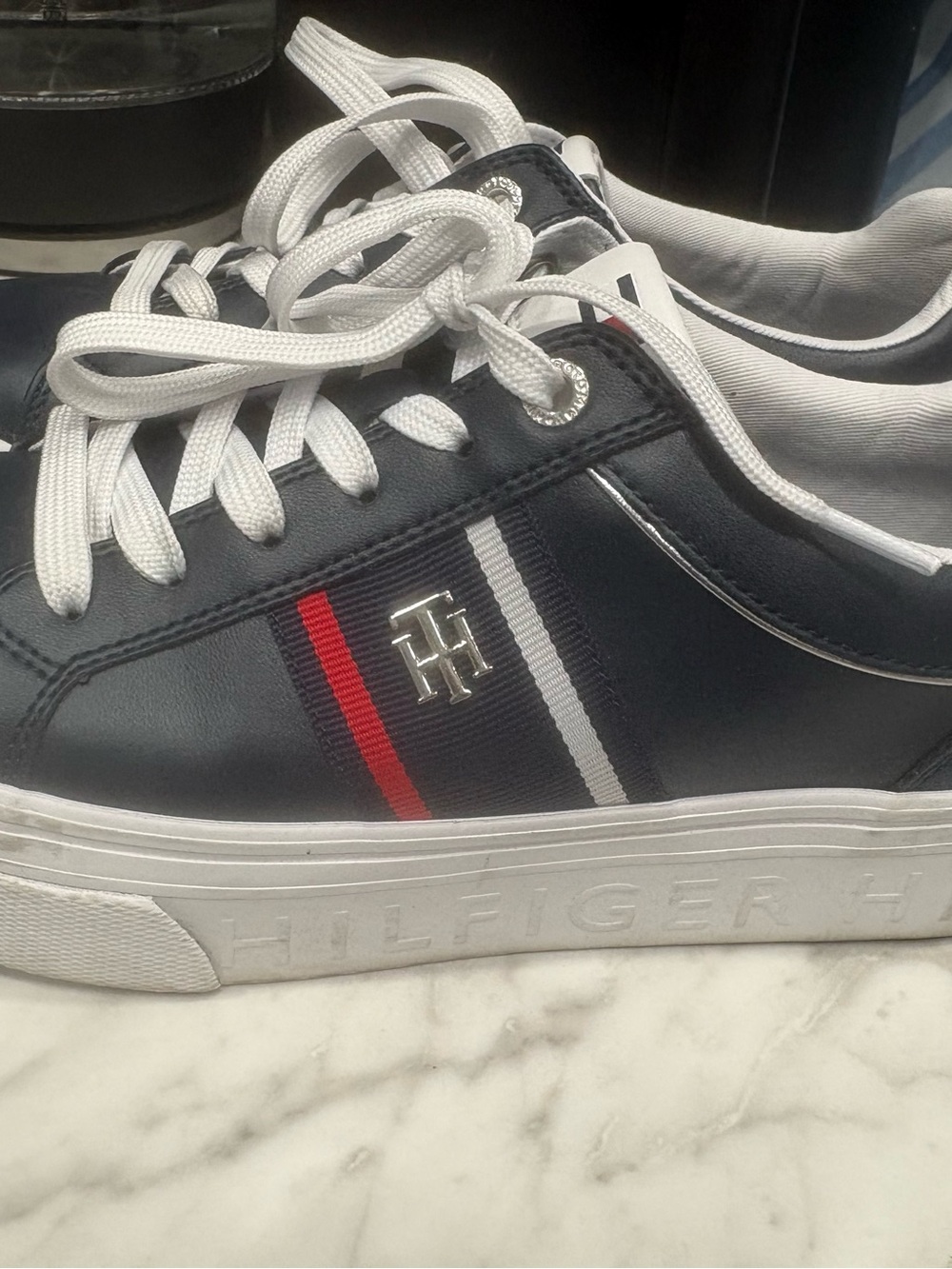 Tommy Hilfiger women’s Navy Low-Top Sneakers with Red & White Stripe